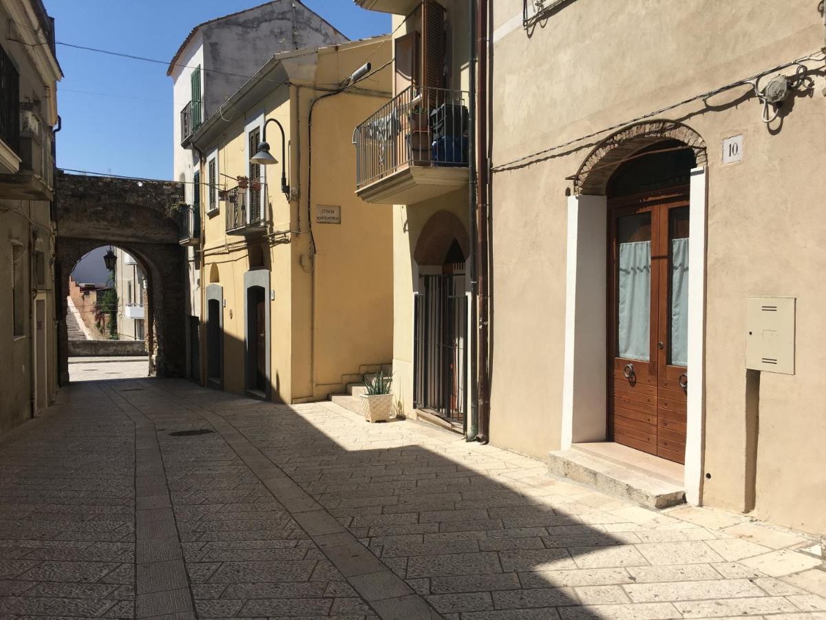 Appartement Le Volte Nel Borgo à Termoli Extérieur photo
